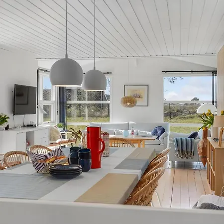 Holiday home Three-bedroom In *