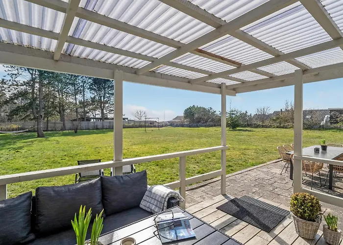 Three-bedroom In Holiday home Millinge