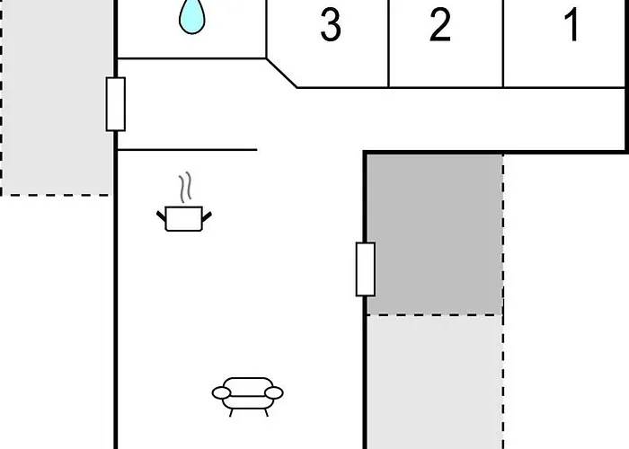 Holiday home Three-bedroom In Millinge